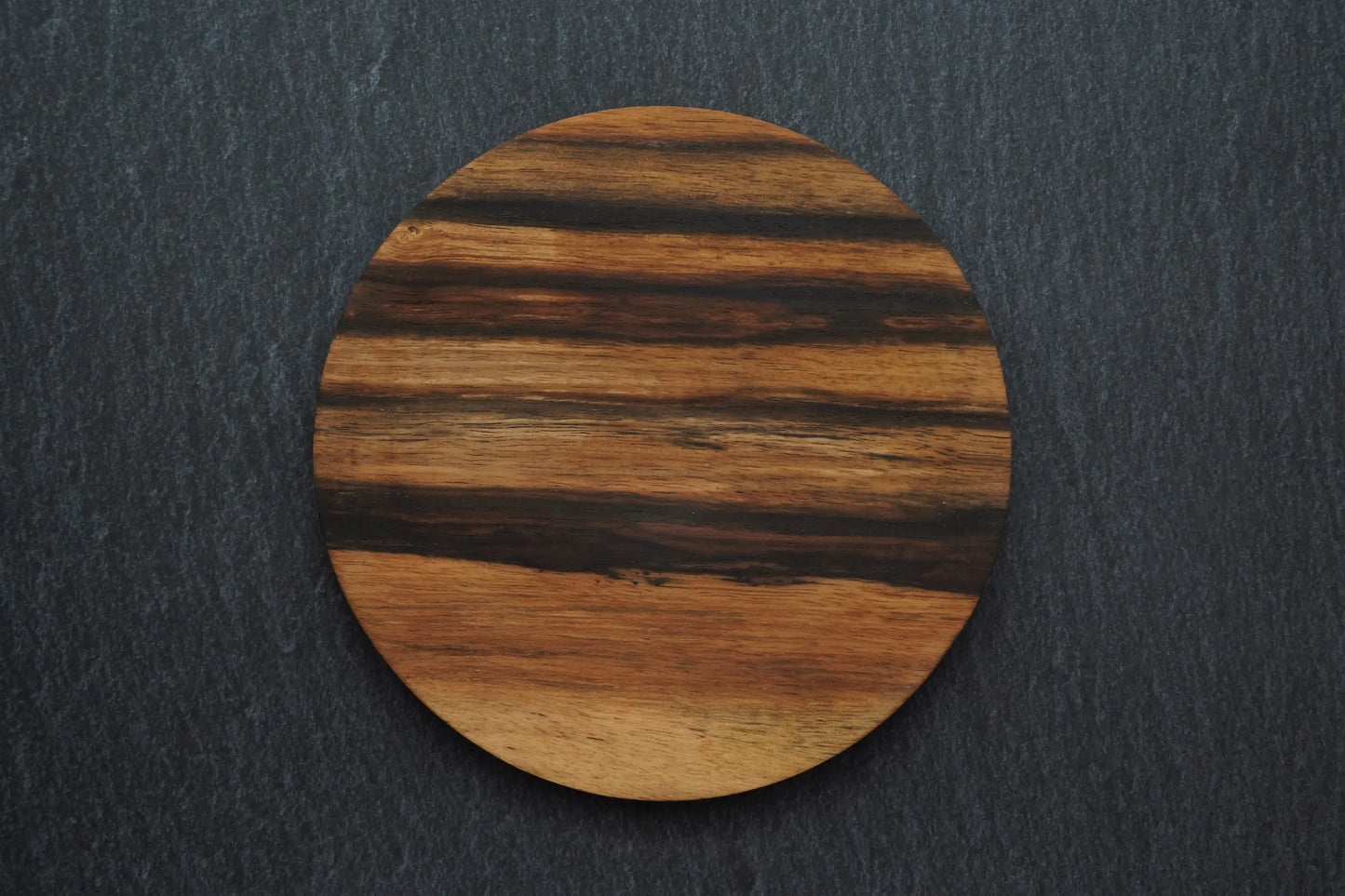 【いしいりえ】小皿 黒柿無垢 16cm×1.5cm