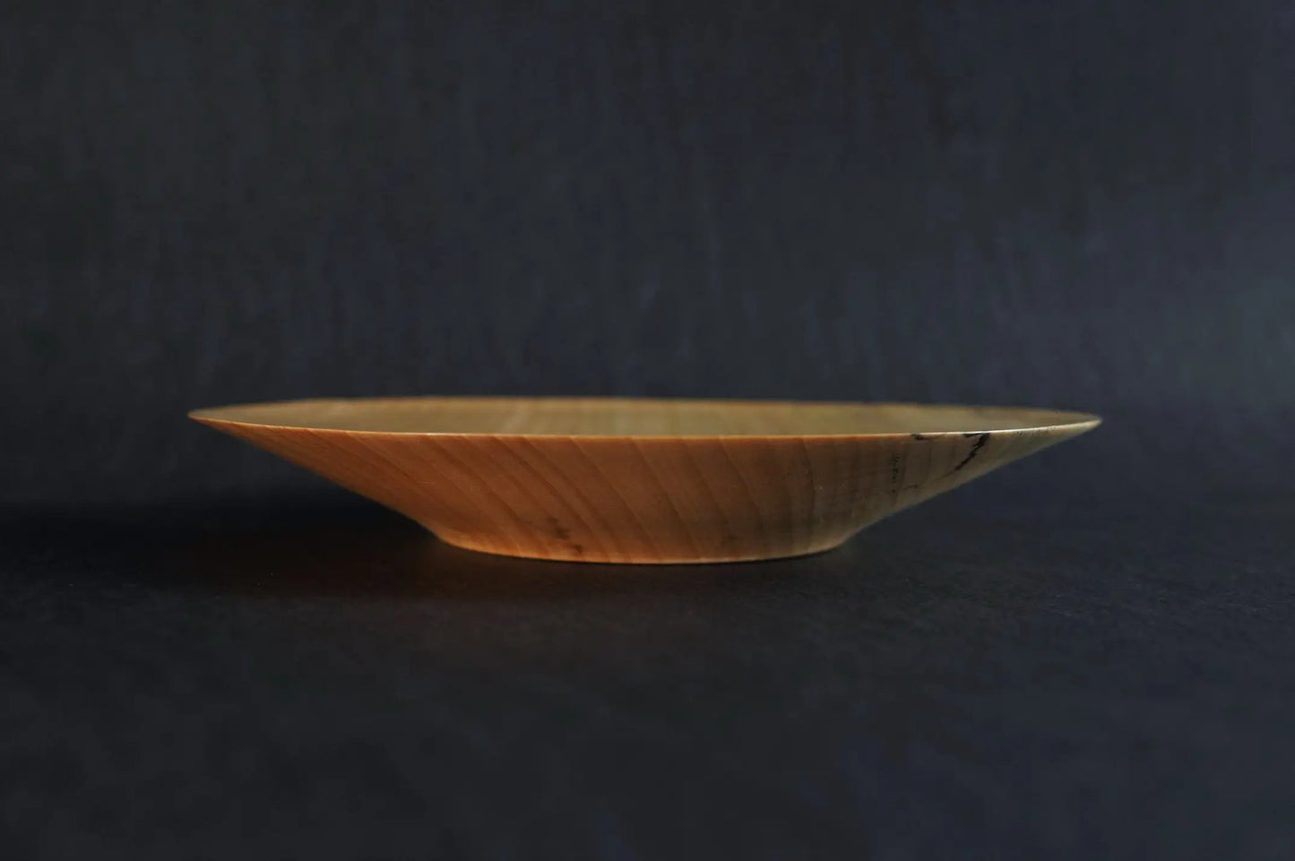 【いしいりえ】平皿 栃無垢 スポルテッド/縮杢 17.5cm×2.5cm
