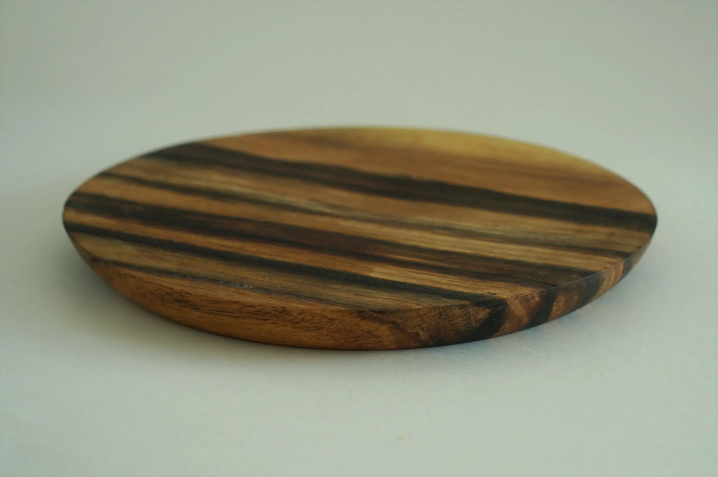 【いしいりえ】小皿 黒柿無垢 16cm×1.5cm