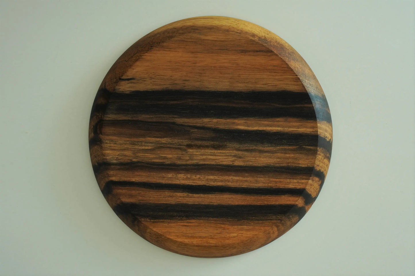 【いしいりえ】小皿 黒柿無垢 16cm×1.5cm