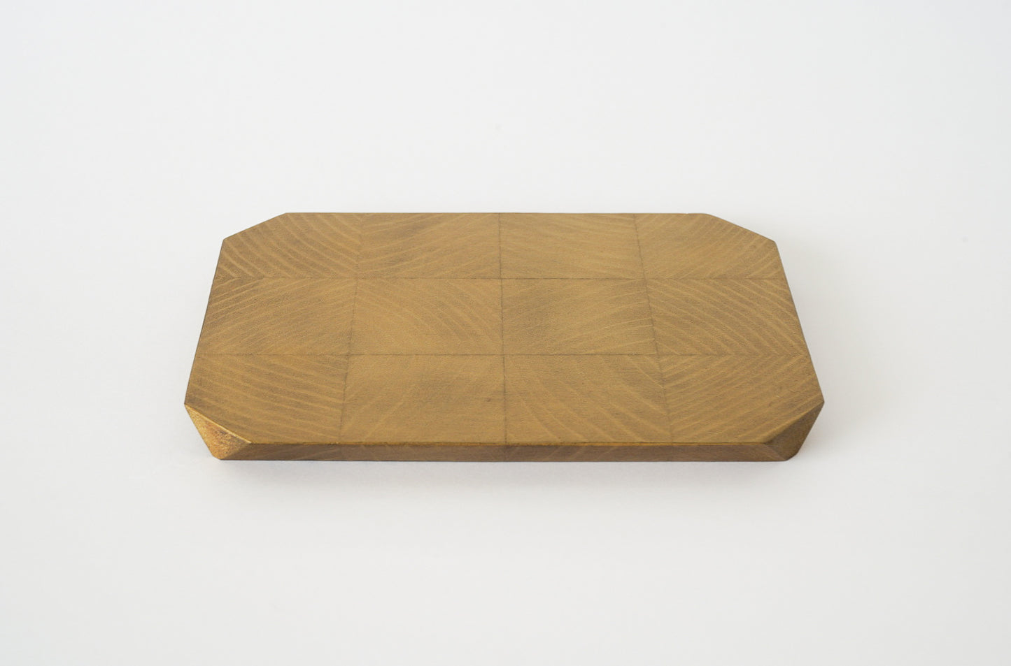 "Easy to use and fashionably decorate" Flat plate 3 inch x 6 inch Smoked golden cedar [Aya Morishita]